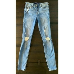 Hollister Lightwash Skinny Jeans